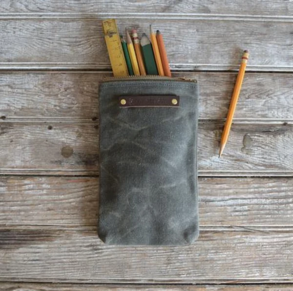 Peg & Awl Scribbler Pouch in Moss