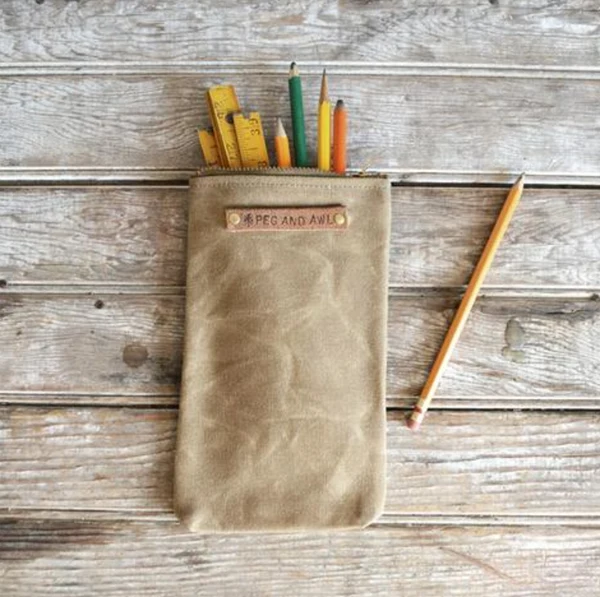 Peg & Awl Scribbler Pouch in Tumbleweed